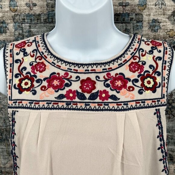 En Creme Rayon Mini Dress Size S  Cream Embroidered Upper Body Knee Length - Picture 2 of 13